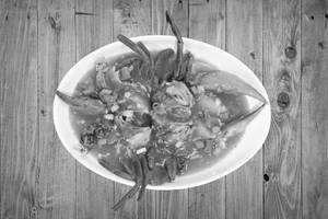 Crab In Sweet And Sour Garlic Sauce