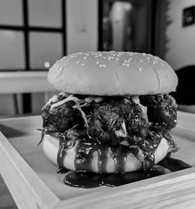 Cheesy Manchurian Burger