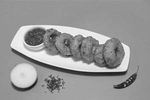 Cheese Stuffed Onion Rings Served With Sweet Chili Sauce