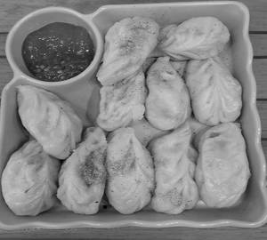 Paneer Momos (10 Pcs)
