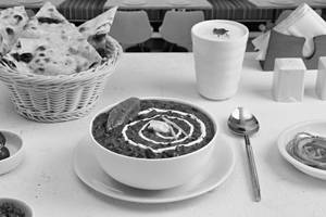 Dal Makhani+1 Butter Naan+chass+salad+mint Sauce