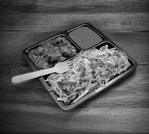 Veg noodles with veg manchurian