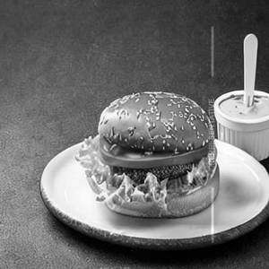 Crunchy veg exotic burger                                                                                                           
