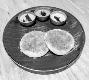 Ghee Podi Idli [2 Pieces]