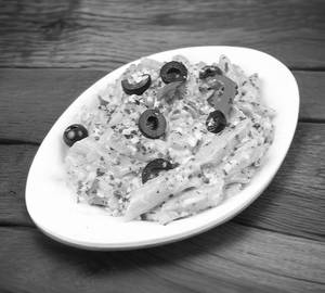White Sauce Pasta