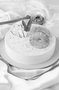 1/2 Kg Pineapple Layered Cheesecake