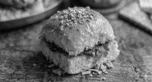 Non Garlic Butter Masala Vada Pav