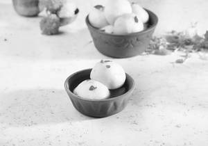 White Rasgulla
