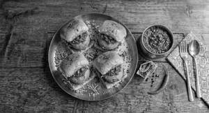 Spicy Butter Techa Vada Pav
