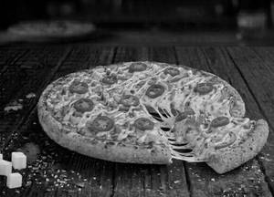 Peri-peri spicy pizza