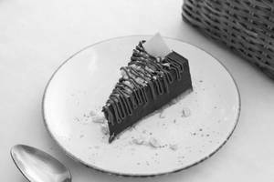 Hazelnuts Chocolate Pie