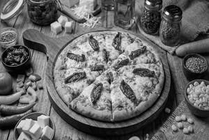 Sundried Tomato Pizza