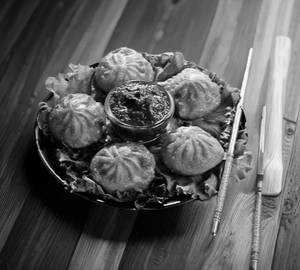 Fried Veg Momos ( 8 Pcs )