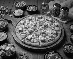 Butter Paneer Pizza