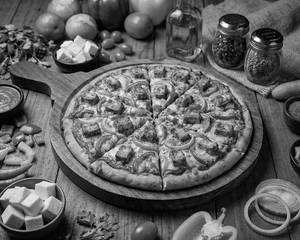 Tandoori Paneer Pizza