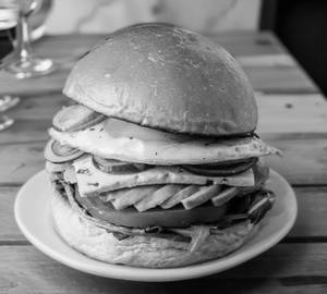 Smoky shake burger