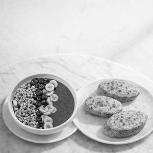 Acai Berry Smoothie Bowl + Amdavadi Toast