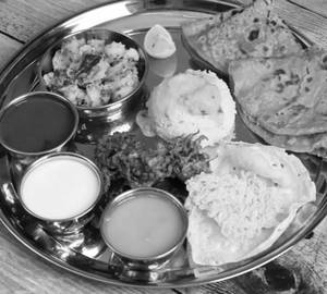 PuranPoli Thali