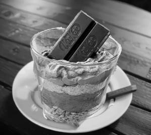 Kit Kat Cup Cake