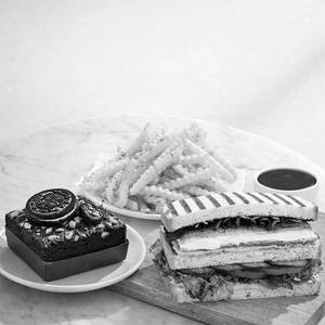 Molten Cheese Club Sandwich + Fries + Oreo Cookie Brownie