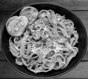 Fettuccine red sauce