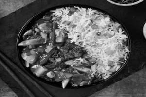 Fried Rice With Chilli Paneer
