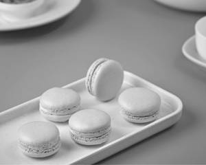 Mango Macarons