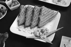 Plain Cheese Grilled Sandwich (4Pcs)
