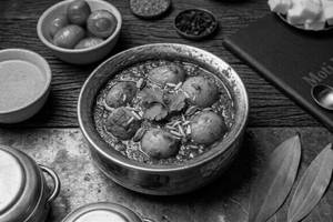 Dum Aloo Kashmiri - 8 Pcs