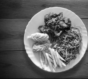 Combo Meal— Noodles+Chilly Chicken+Momo+Fries