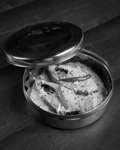 Baksho Bhapa Ilish(2pcs)