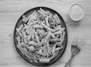 Chicken Alfredo White Sauce Pasta