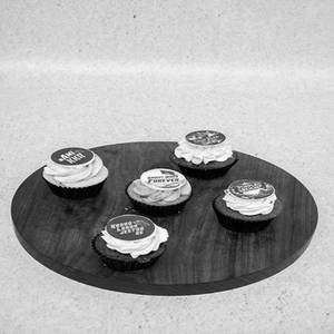 Knight's Gold Cupcakes