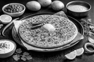 Aloo Tawa Prantha Desi Ghee