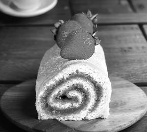 Strawberry Jam Roll [ 3 pic ]