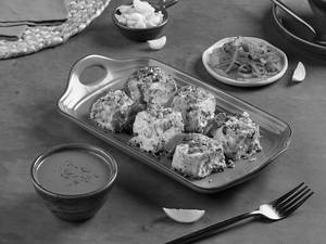 Lahsooni Paneer Tikka