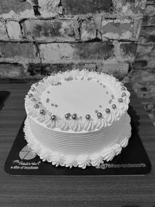 Vanilla Classic Cake
