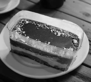 Kunafa Chocolate Cake