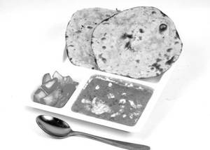 Dal Makhani With 3 Plain Roti