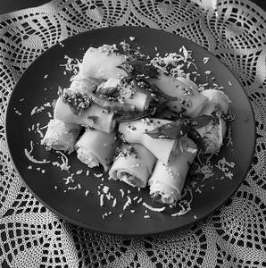 Khandvi [1 plate]
