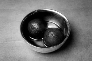 Gulab Jamun (2 Pcs)