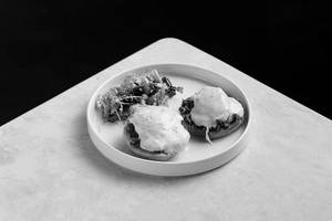 Eggs & Spinach Benedict