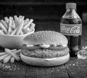 Aloo tikki burger + fries + coca cola [250 ml]