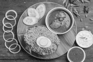 Biriyani Rice + 2 Pcs Chicken Curry
