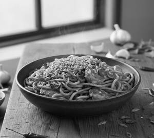 Burnt Garlic Noodles [Chicken]