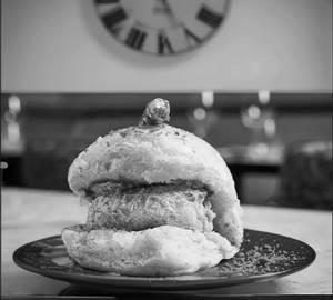 Vada pav