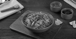 Chicken Schezwan Noodles
