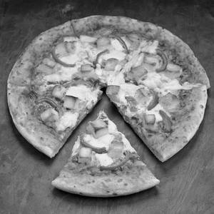 Paneer Tikka Pizza