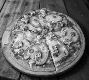 Paneer Delight Pizza