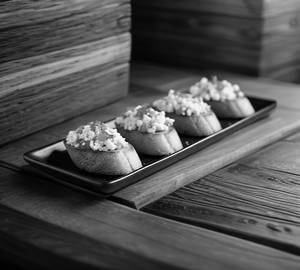 Paneer spinach crostini